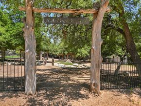 810 Crestone Stream DR, Austin TX 78738