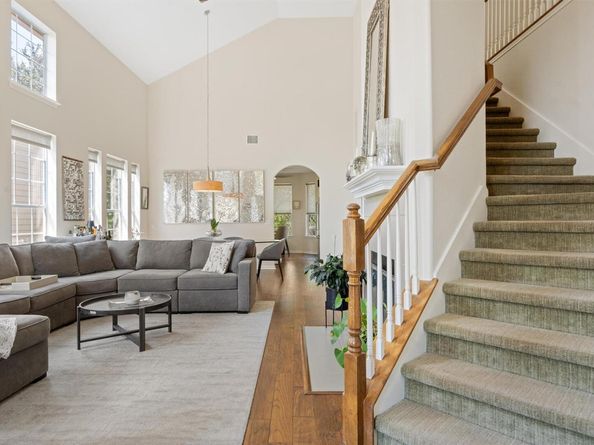 7901 Southwest PKWY 4, Austin TX 78735