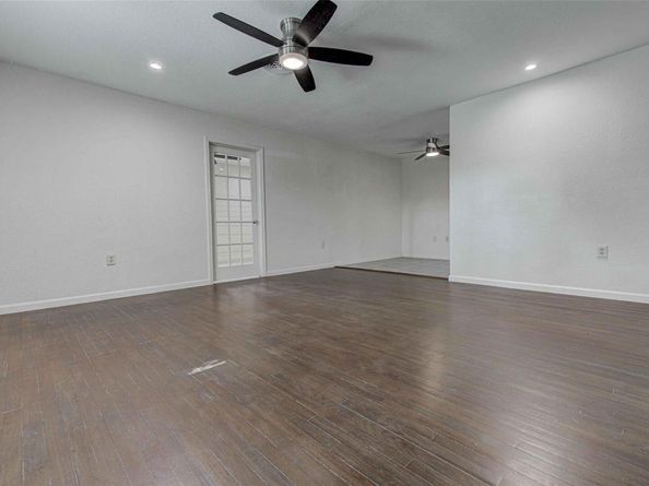 110 W Saint Johns Ave, Austin TX 78752