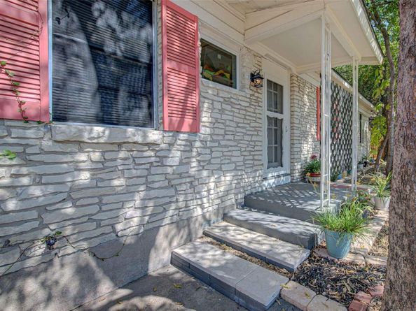 110 W Saint Johns Ave, Austin TX 78752
