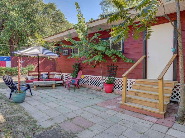 110 W Saint Johns Ave, Austin TX 78752
