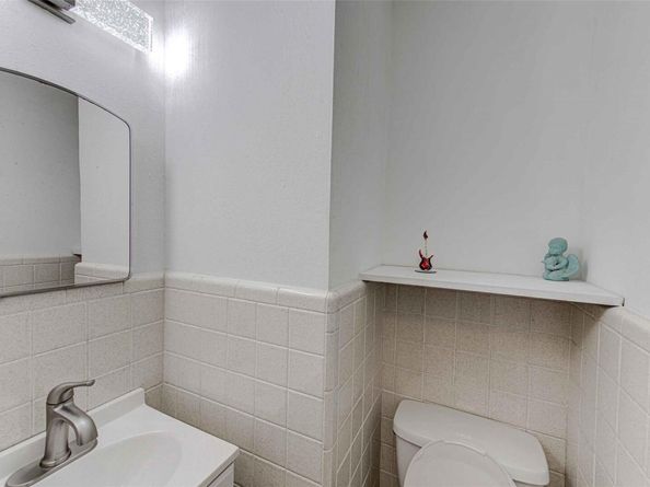 110 W Saint Johns Ave, Austin TX 78752
