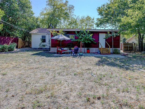 110 W Saint Johns Ave, Austin TX 78752