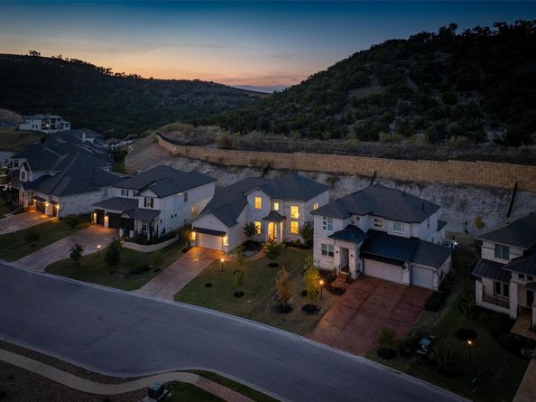 219 Baldovino SKWY, Lakeway TX 78738