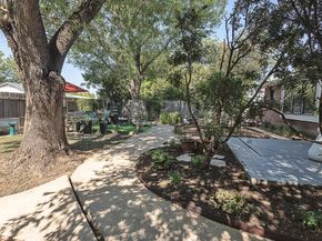 7602 Whispering Oaks DR, Austin TX 78745