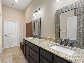 1005 Highknoll LN, Georgetown TX 78628