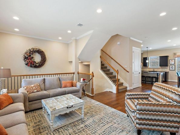 1005 Highknoll LN, Georgetown TX 78628