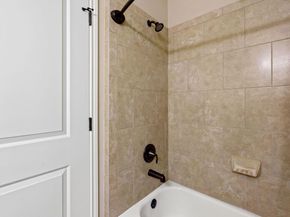 1005 Highknoll LN, Georgetown TX 78628