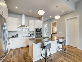 5921 Hi Line RD 1204, Austin TX 78734