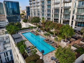 360 Nueces ST 1805, Austin TX 78701