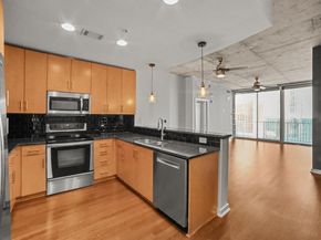 360 Nueces ST 1805, Austin TX 78701