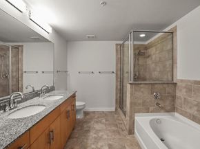 360 Nueces ST 1805, Austin TX 78701