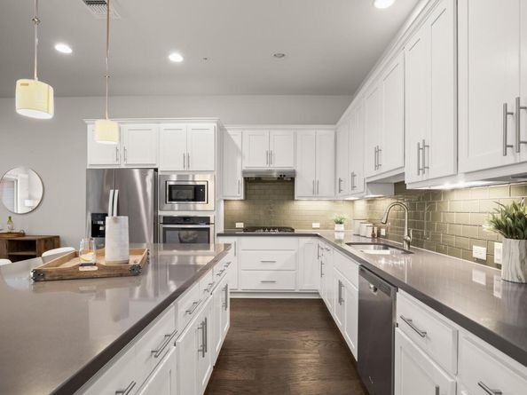 2116 Philomena ST, Austin TX 78723
