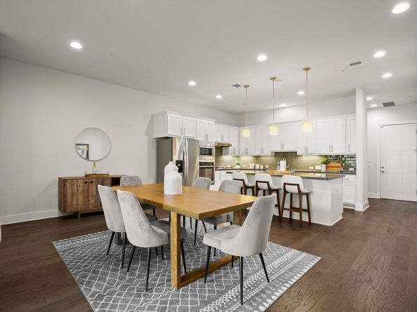 2116 Philomena ST, Austin TX 78723