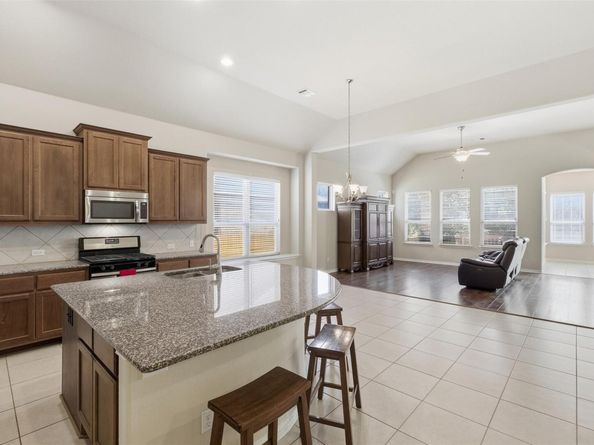 7909 Arbor Knoll CT, Lago Vista TX 78645
