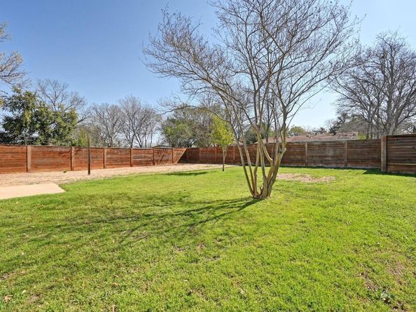 5907 Glenhollow Path, Austin TX 78745