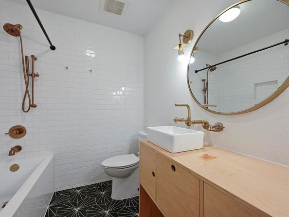 5907 Glenhollow Path, Austin TX 78745