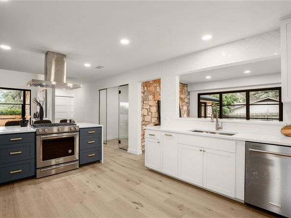 7507 Downridge DR, Austin TX 78731