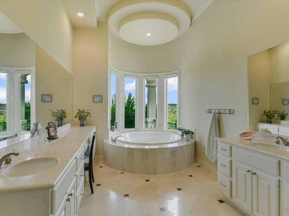 1812 Chalk Rock CV, Austin TX 78735