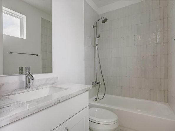2805 McCurdy ST 19, Austin TX 78723
