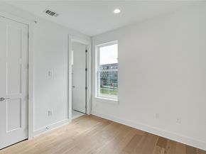 2805 McCurdy ST 19, Austin TX 78723