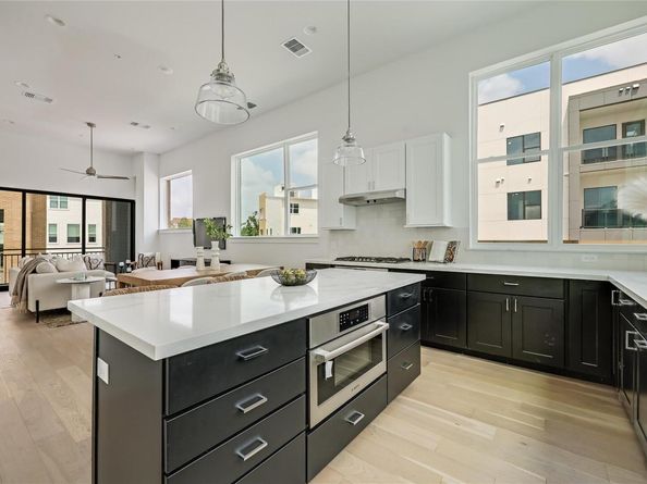 2805 McCurdy ST 19, Austin TX 78723