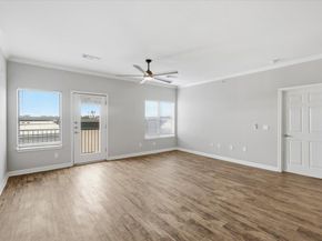 2502 Leon ST 414, Austin TX 78705