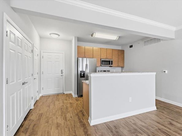 2502 Leon ST 414, Austin TX 78705