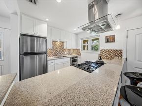 2301 Lawnmont Ave 8, Austin TX 78756