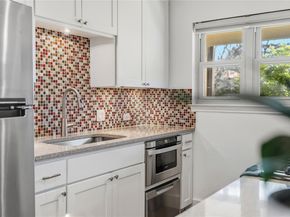 2301 Lawnmont Ave 8, Austin TX 78756