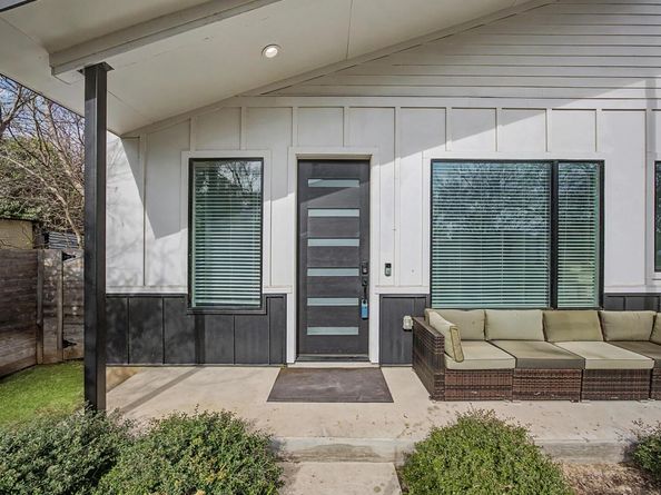 7102 Providence Ave 2, Austin TX 78752
