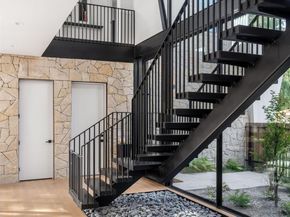 2108 Matterhorn LN, Austin TX 78704