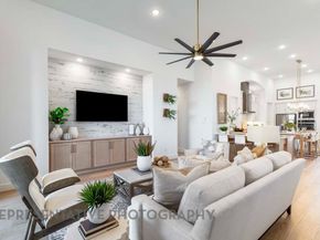 241 Jates Field BND, Liberty Hill TX 78642