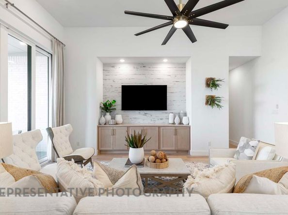 241 Jates Field BND, Liberty Hill TX 78642
