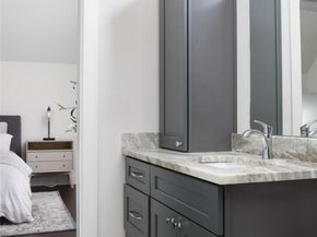 1120 Omega Ave 1, Austin TX 78721