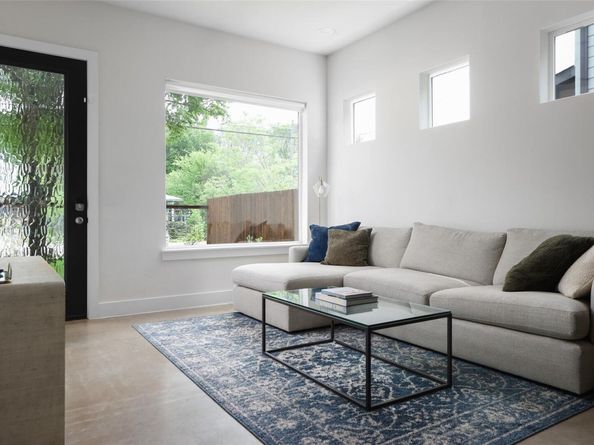 1120 Omega Ave 1, Austin TX 78721