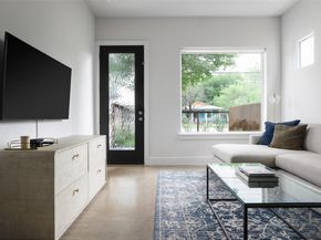 1120 Omega Ave 1, Austin TX 78721