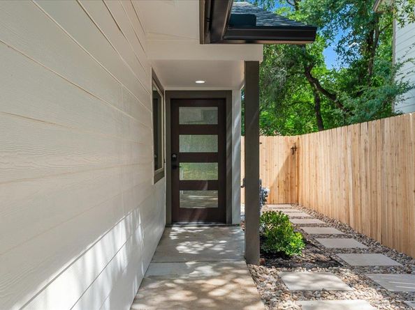 9717 Anderson Village DR, Austin TX 78729