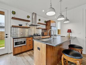 201 Tillery SQ 2, Austin TX 78702