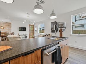 201 Tillery SQ 2, Austin TX 78702