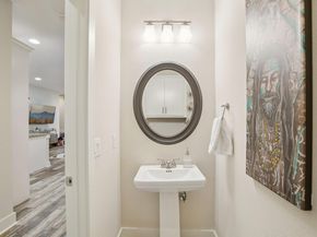 1206 Deloney ST B, Austin TX 78721