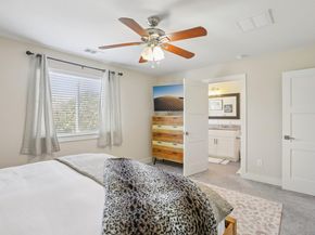 1206 Deloney ST B, Austin TX 78721