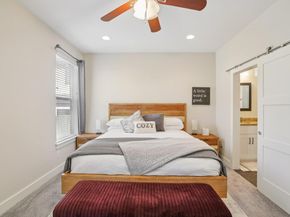 1206 Deloney ST B, Austin TX 78721