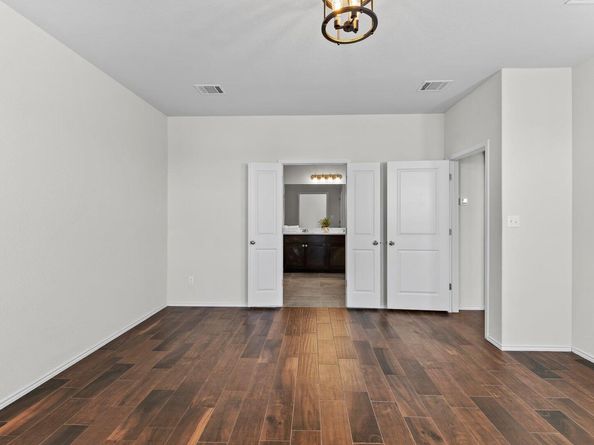 704 Coltrane DR, Pflugerville TX 78660