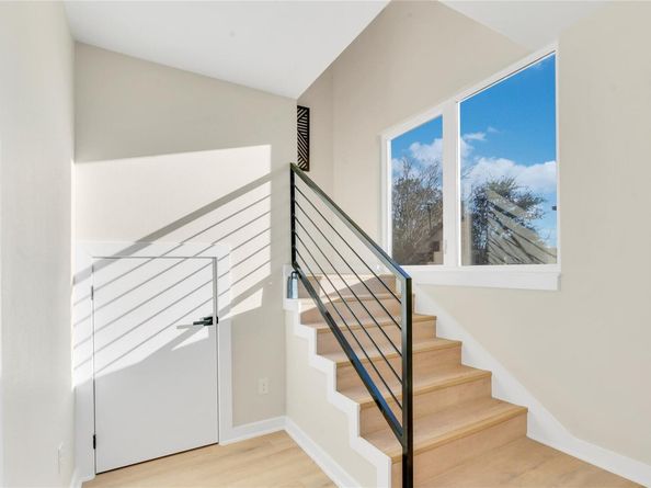 2309 Montopolis DR 7, Austin TX 78741