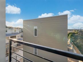 2309 Montopolis DR 7, Austin TX 78741