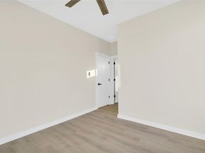 2309 Montopolis DR 7, Austin TX 78741