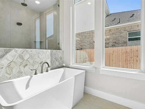 124 Irvine PASS, Liberty Hill TX 78642