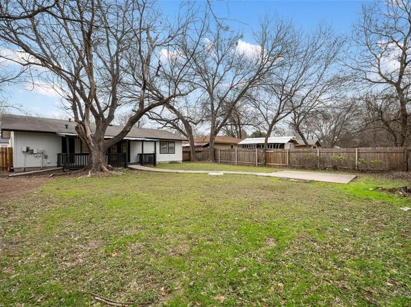 4605 Brassiewood DR, Austin TX 78744