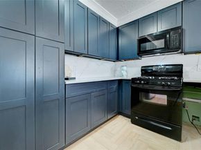 1304 Summit ST 101, Austin TX 78741